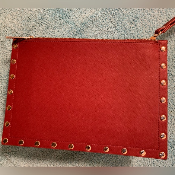 WHTE HOUSE BLACK MARKET BURGUNDY MOROCCAN FLORAL POUCH CLUTCH - Picture 2 of 5